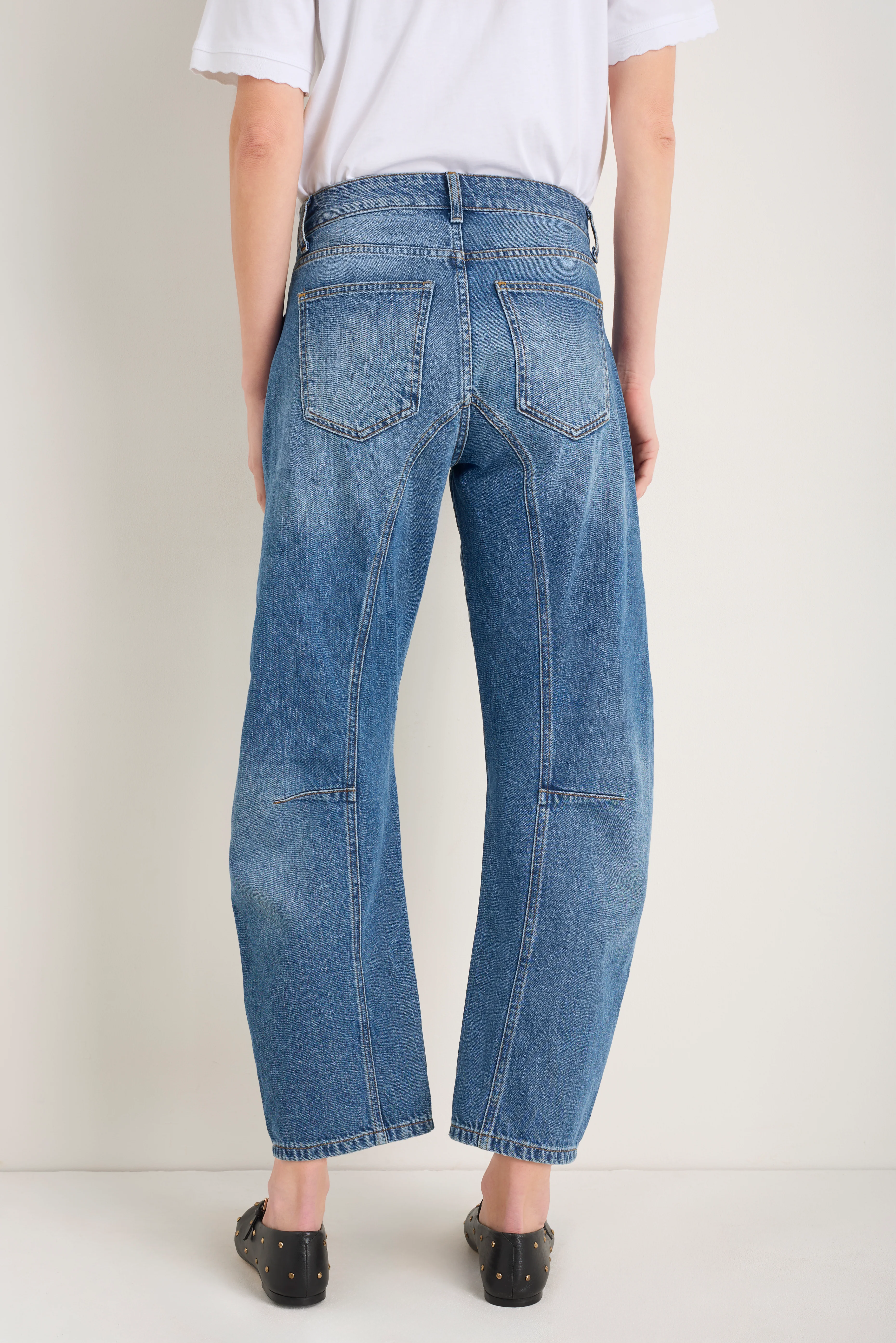 Amelia Carpenter Pocket Horseshoe Jean - Mid Wash - Image 4