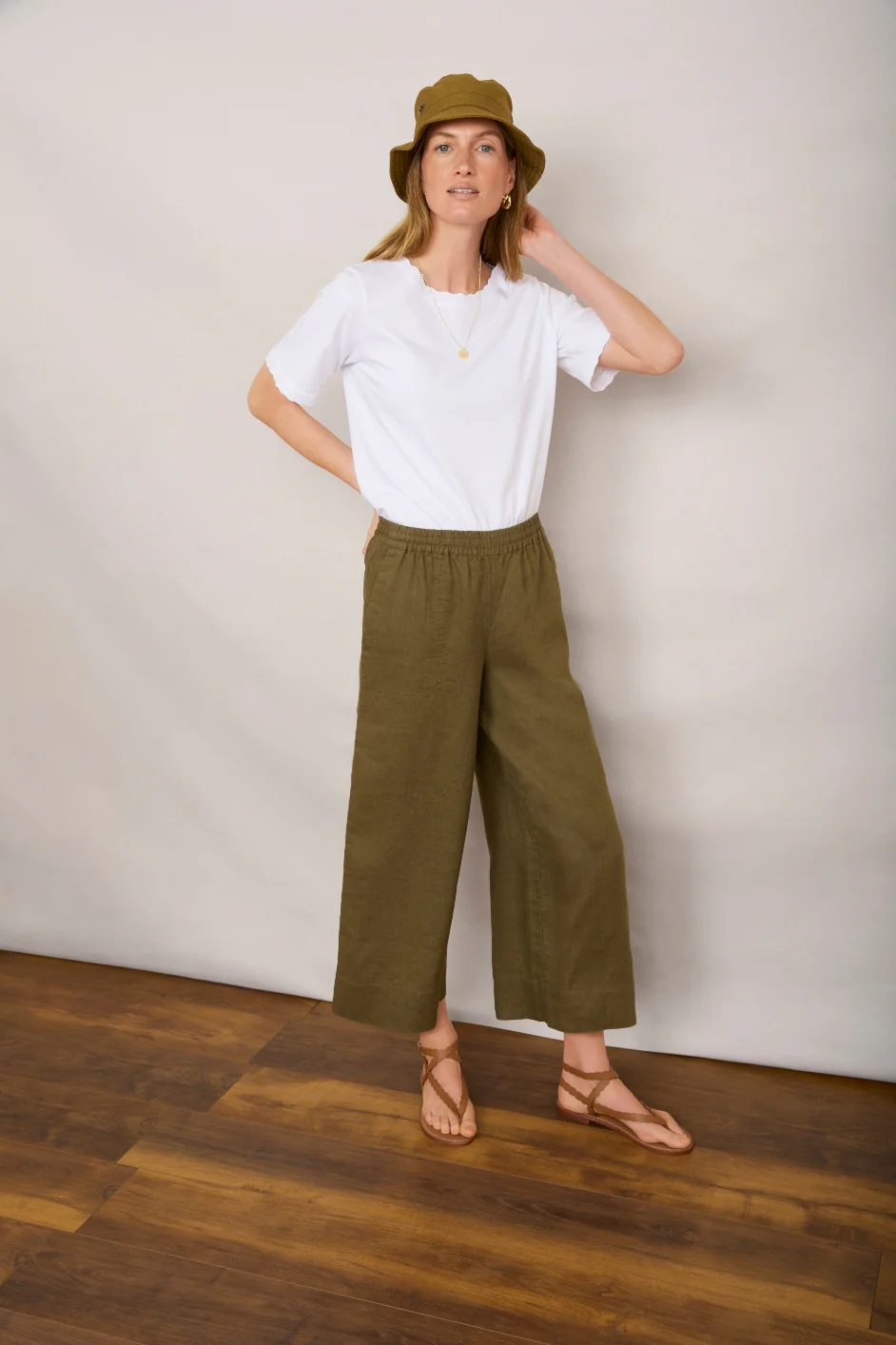 Angeline Linen Cropped Trouser - Khaki - Image 2