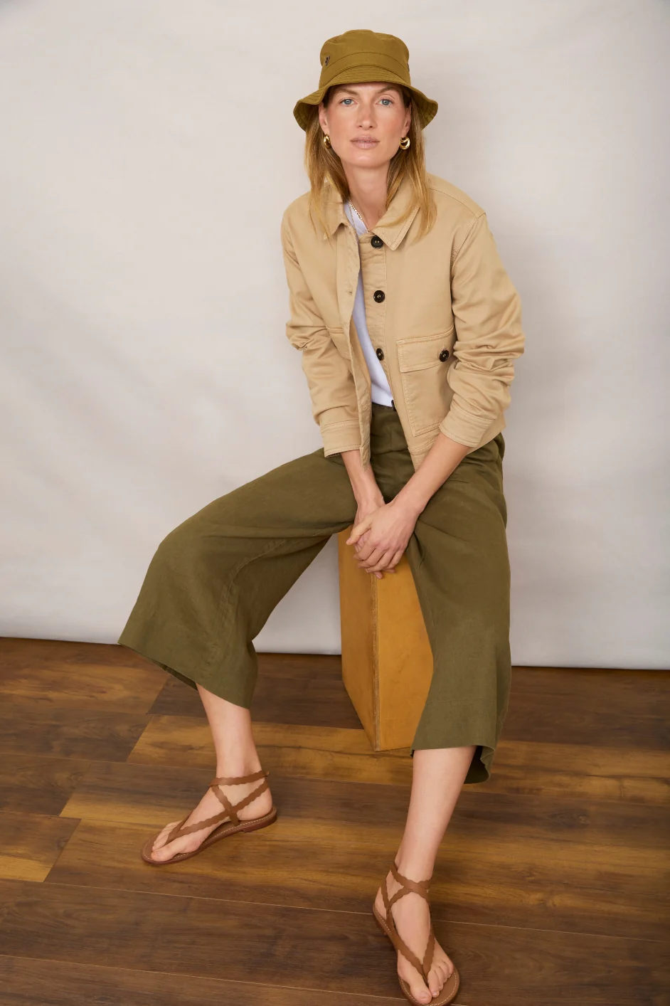 Angeline Linen Cropped Trouser - Khaki - Image 6
