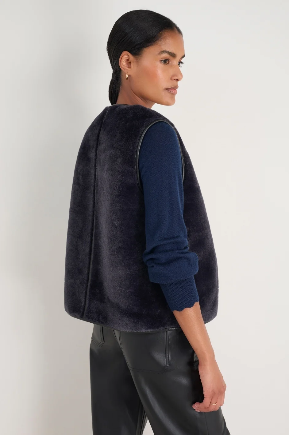 Carina Duffle Gilet - Midnight - Image 3