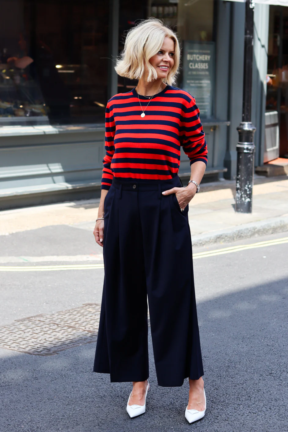 Cath x WYSE Audrey Crop Pleat Trouser - Midnight - Image 5