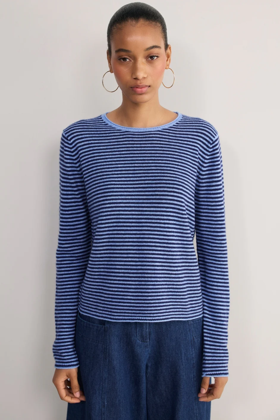 Chrissie Cashmere Jumper - Midnight/Chambray Blue Micro Stripe - Image 4