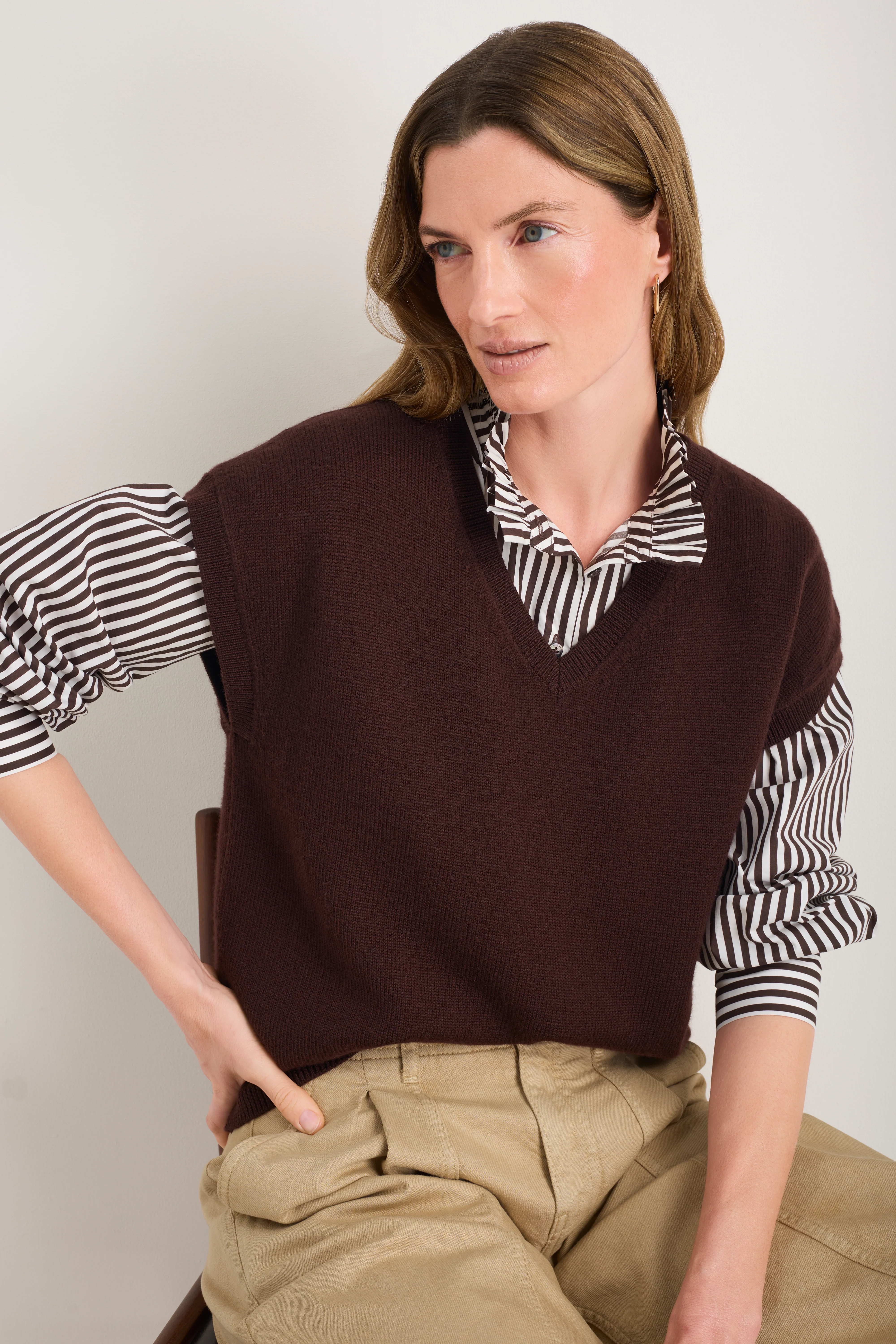 Fleur V-Neck Tank - Cocoa - Image 4
