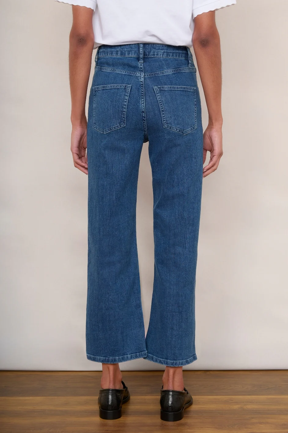 Flossie Carpenter Flare Cropped Jean - Mid Wash - Image 3