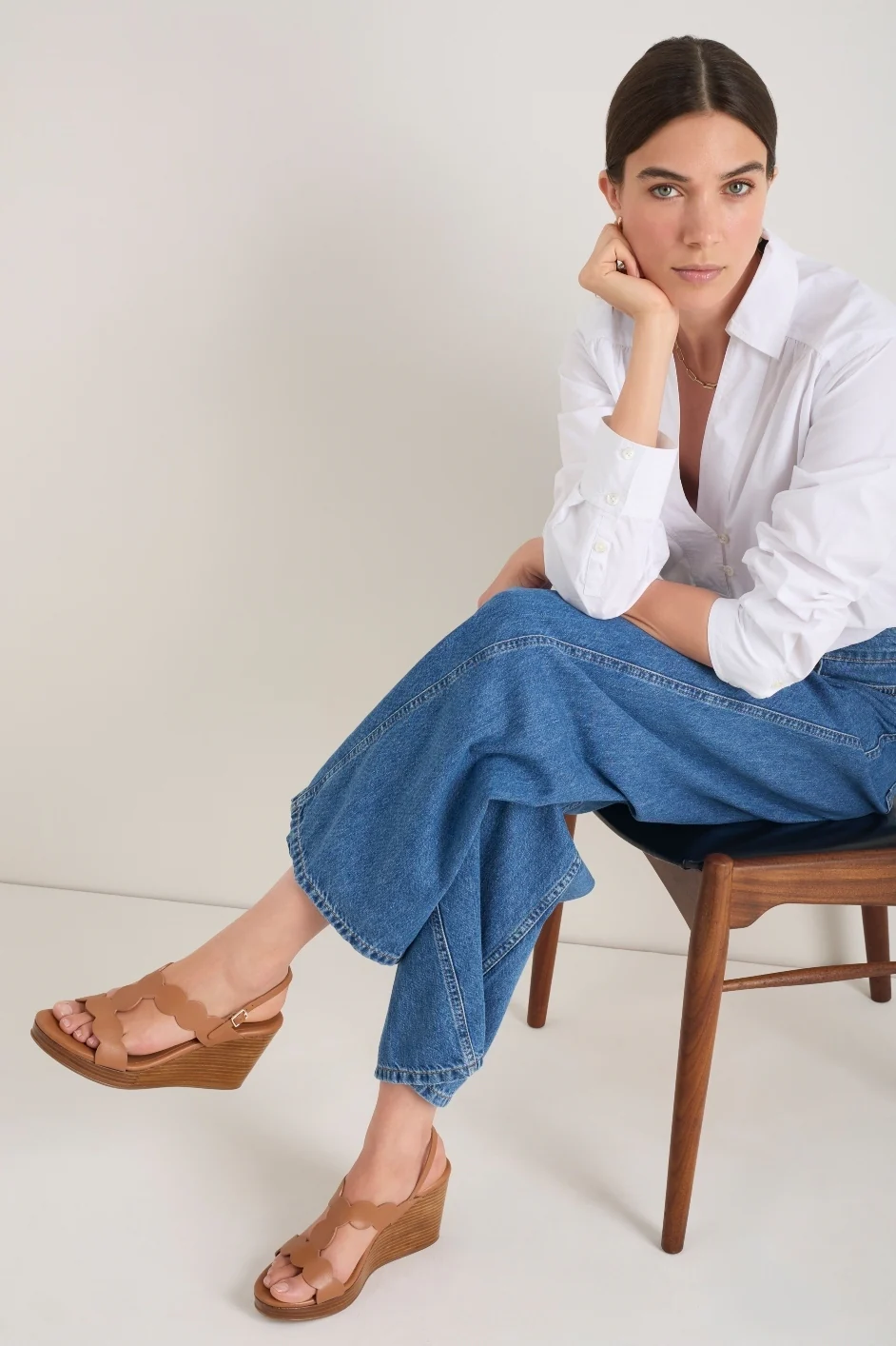 Freya Wide Leg Jean - Mid Wash - Image 4