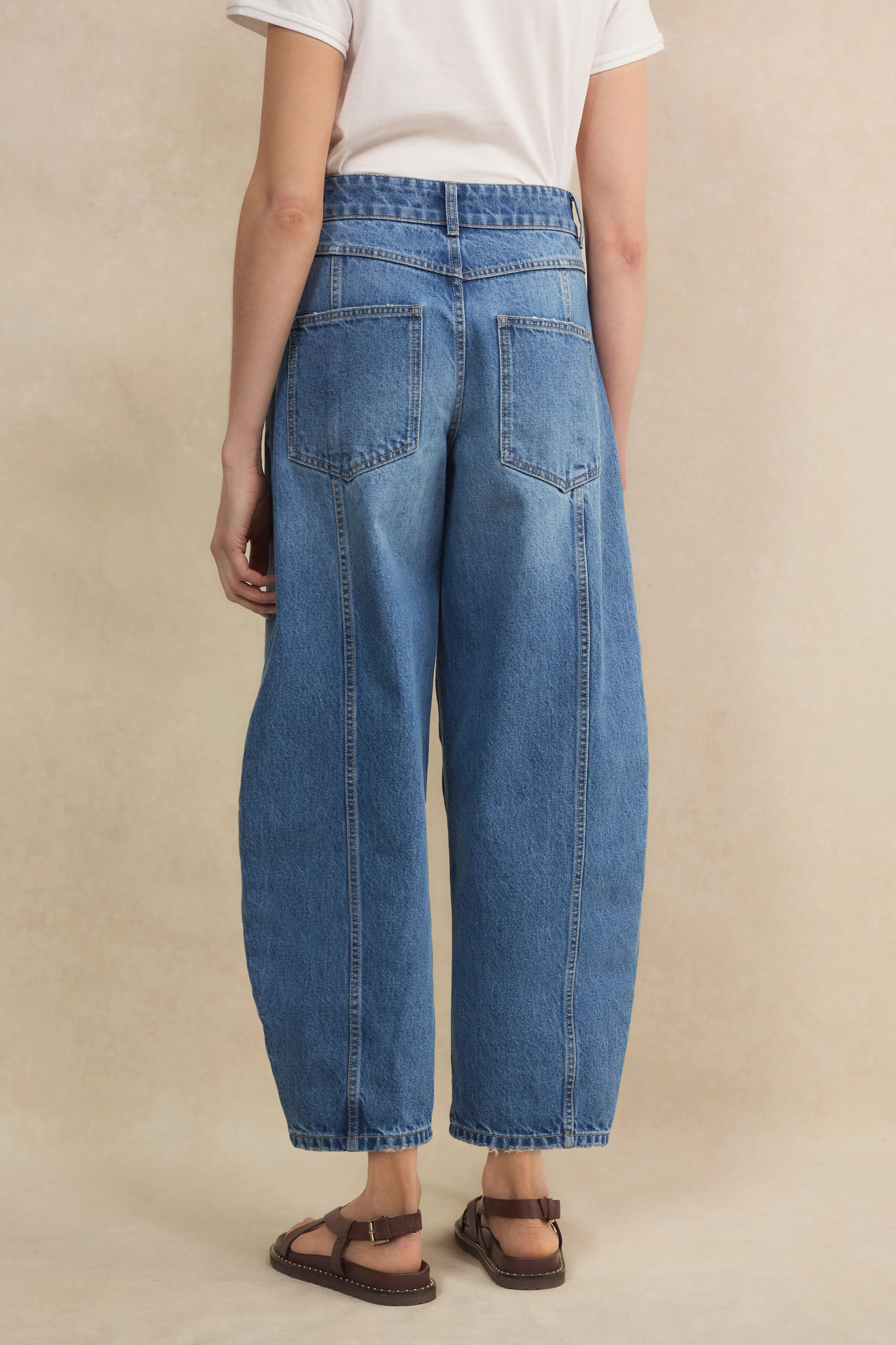 Ginny Seam Detail Barrel Jean - Mid Wash - Image 3