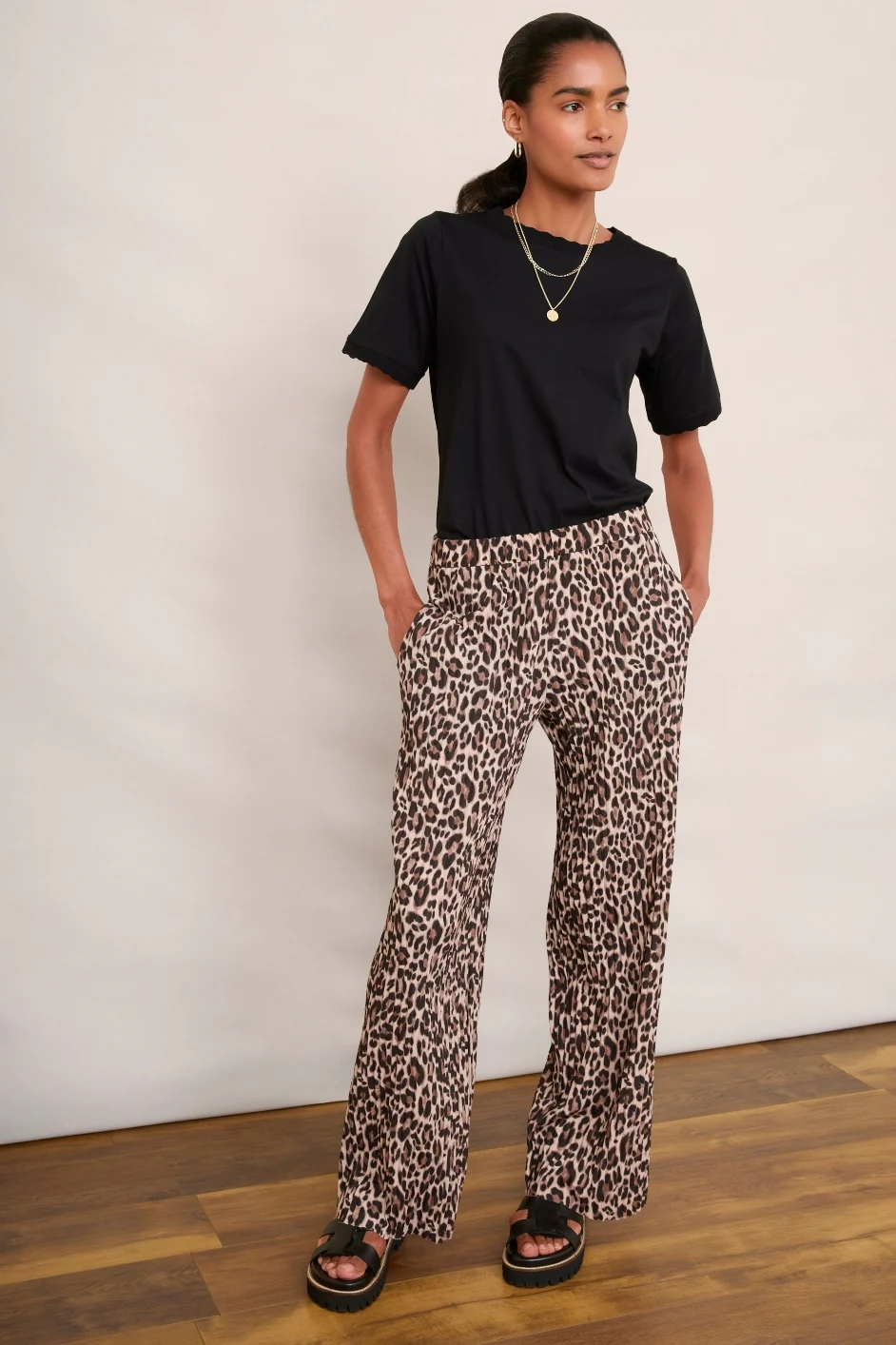 Isla Plisse Trouser - Leopard - Image 2