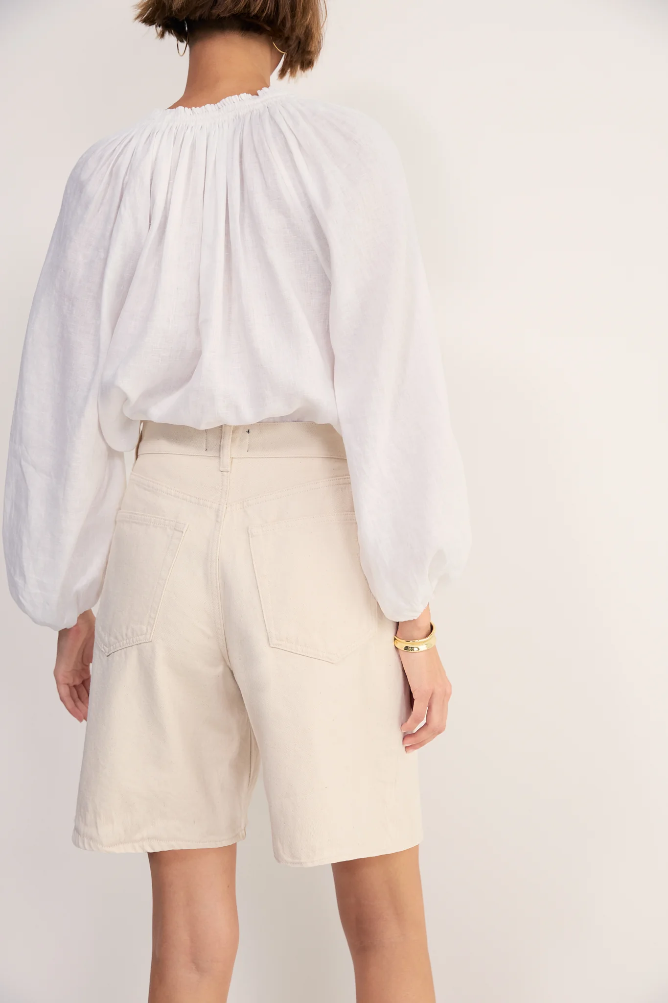 Lula Pleat Front Denim Long Short - Ecru - Image 5