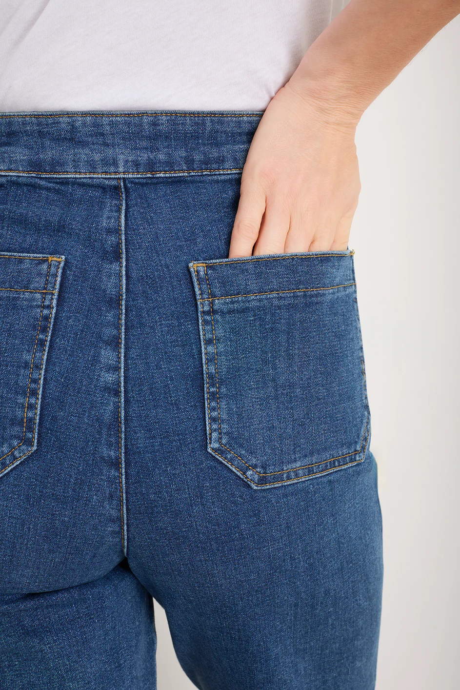 Mollie Patch Pocket Flare Jean - Mid Wash - Image 2