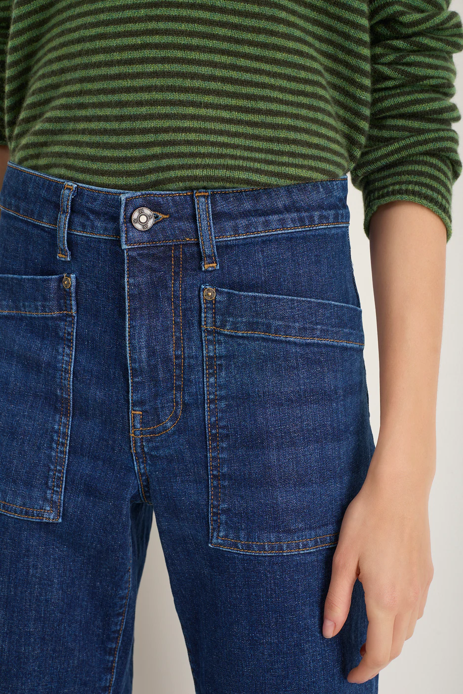 Paloma Horseshoe Jean - Mid Wash - Image 3