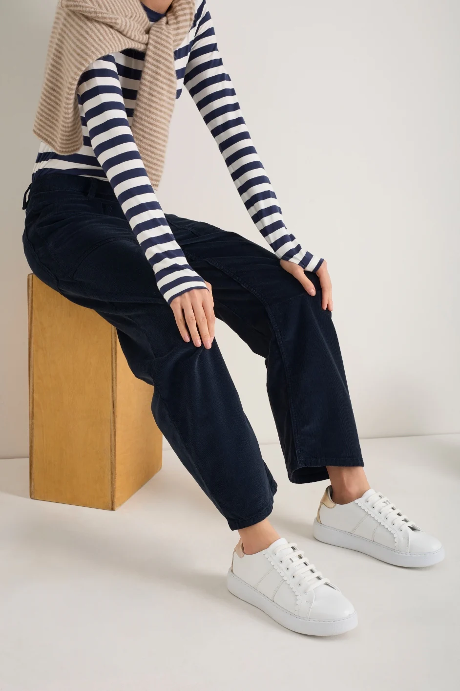 Paloma Horseshoe Pin Cord Trouser - Midnight - Image 4