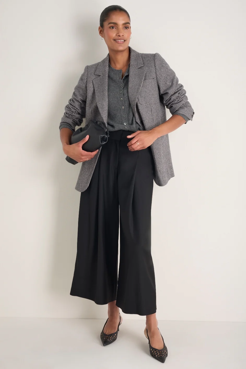 Sheila Wool Culotte Trouser - Black - Image 4