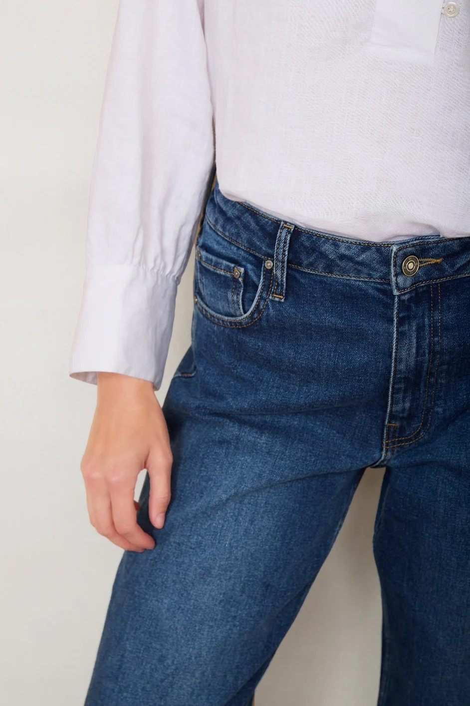 Whitney Wide Leg Jean - Mid Wash - Image 4